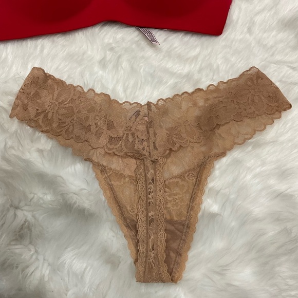 Victoria's Secret Red and Tan Bra Set Intimates - Picture 6 of 11